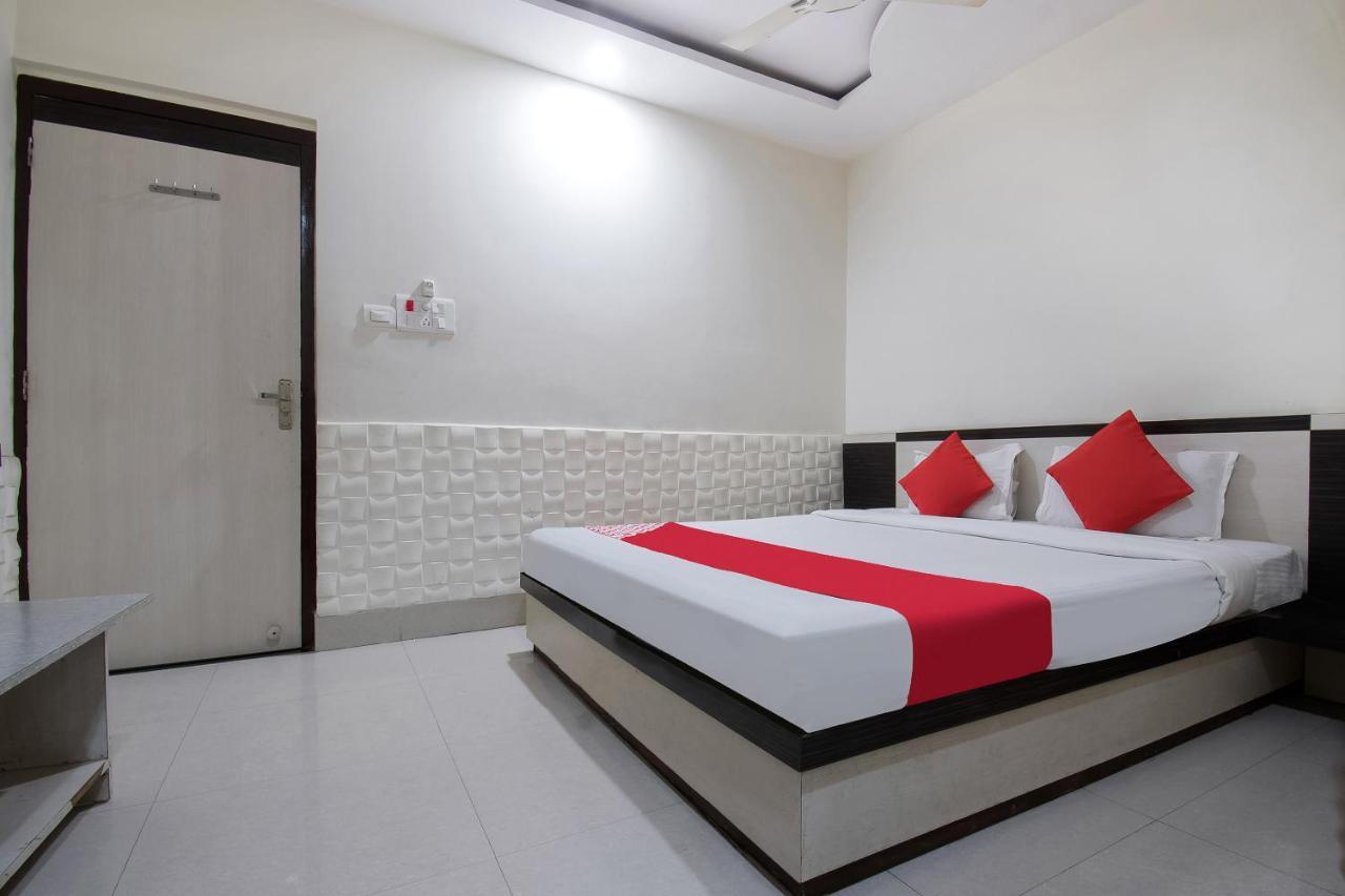 Oyo 44287 Hotel Aarav Plaza Muzaffarpur Ngoại thất bức ảnh